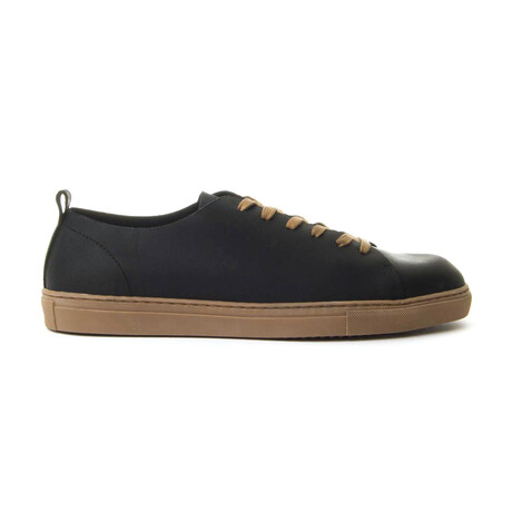 Urban Tradition 2 Shoe // Black (EU Size 39)