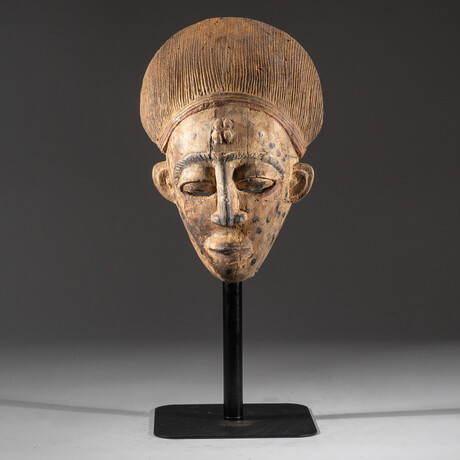 Genuine Wooden Yoruba Mask with Pigment // V1