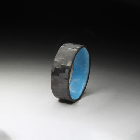 Horizontal Matte Carbon Fiber Ring // Blue Glow Core (6.5)