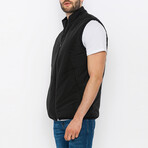 Lightweight Puffer Vest // Black (L)