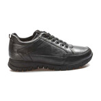 723KMA2021 Sports Shoes // Black (EU Size 39)