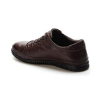 855MA226 Sports Shoes // Brown (EU Size 40)