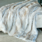 Limited Edition Faux Fur Throw (Arctic Fox)