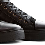 P.daCortona Men // Black (EU Size 42)