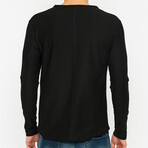 Finley Round Neck Long Sleeve T-Shirt // Black (M)