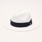 The Amari Bowtie Hat // White (Small)