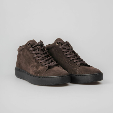 TT1598 Sneaker // Brown (Men's Euro Size 40)