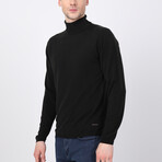 Isaiah Pullover // Black (XS)
