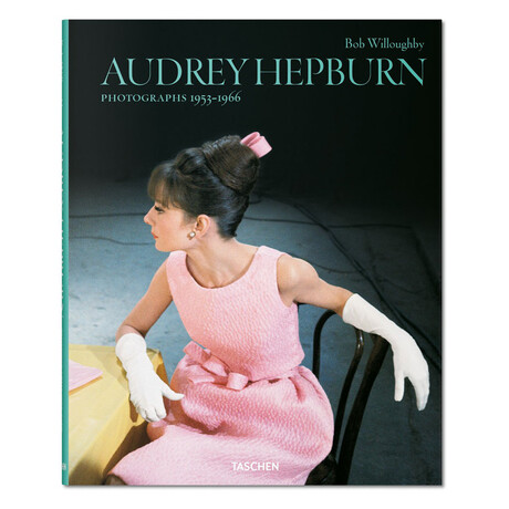 Bob Willoughby // Audrey Hepburn