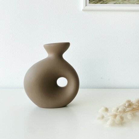 Delta Ceramic Vase (Matte White)