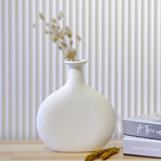 Capella Ceramic Vase // White