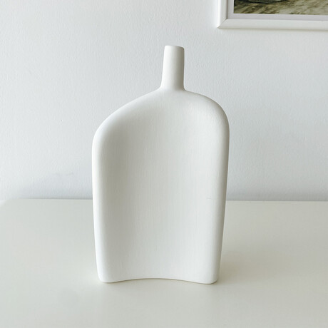 Celery Ceramic Vase (Matte White)