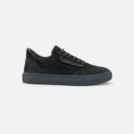 Bold Sneaker // Black (US: 7)