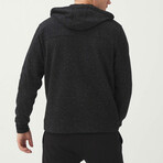 350126 SWEATSHIRT // Black (Small)