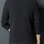 Rylan Sweater // Dark Gray (L)