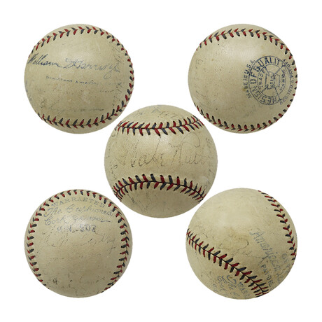 Babe Ruth / Lou Gehrig // 1933 WS Champs Yankees Team Signed Baseball w/23 Members