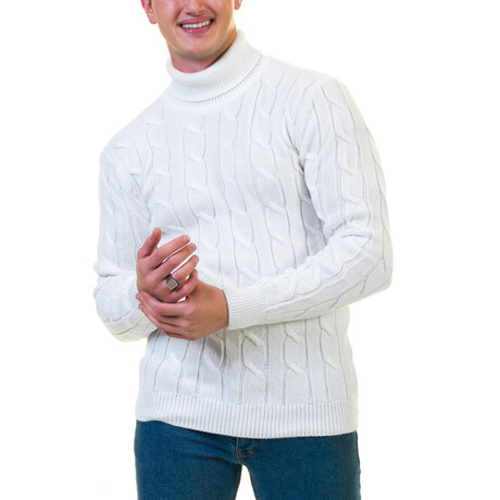 0200 Tailor Fit Turtleneck Sweater // White (S)