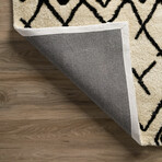 Addison Calabar Transitional Abstract Diamond Snow (3'6" x 5'6" Area Rug)