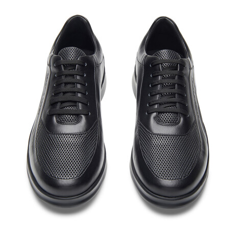 XLExtralight Leather Sneakers // Black (Men's US 7.5)