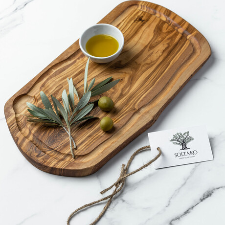 Olive Wood Board + Juice Groove // Cote D'Azur (Medium)