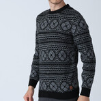 Regular Fit Crew Neck Sweater // Black (Medium)