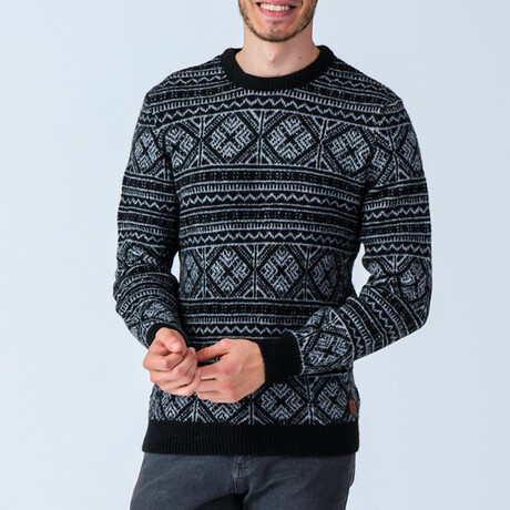 Regular Fit Crew Neck Sweater // Black (Medium)