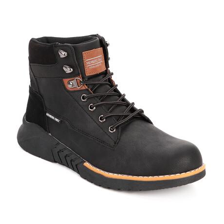 Caliber Boots // Black (Size 7)
