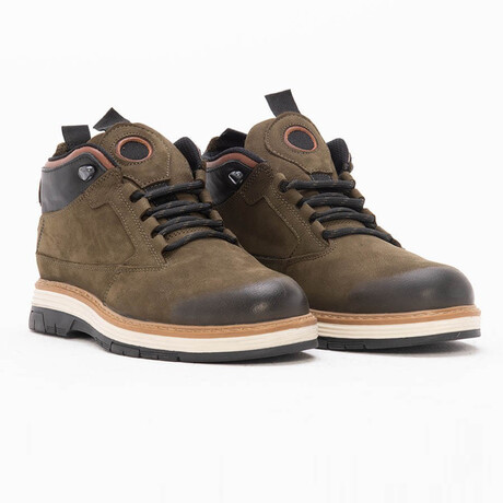 Ian Boots // Dark Olive (Euro: 39)