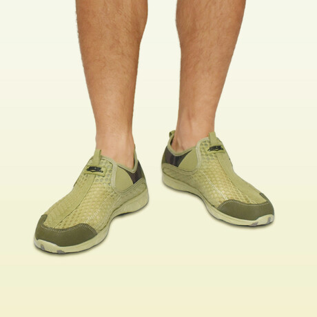 Men's Aqua Slip-On // Camo (US: 8)