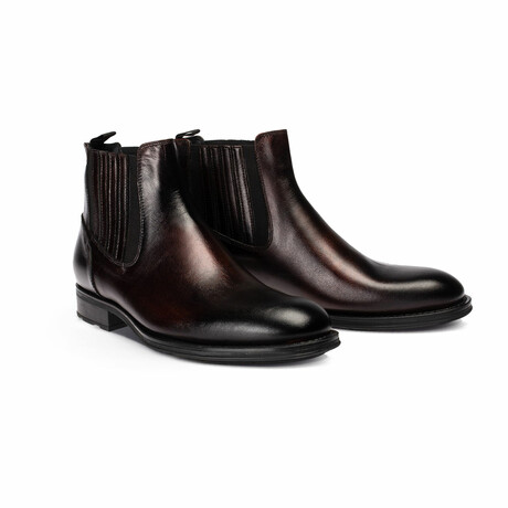 Shane Boot // Bordeaux (Euro: 39)