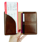 Gulliver's Travels // Small Leather Passport Holder // Brown (Brown)