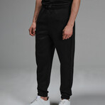 Liam Oversize Jogger Pants // Black (XL)