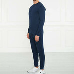 Men's Classic Sweatshirt // Navy (L)