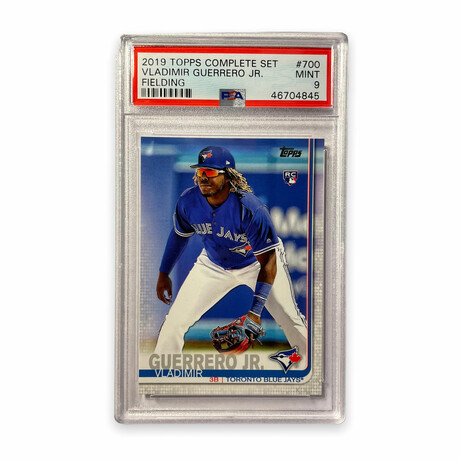 Vladimir Guerrero Jr // 2019 Topps Complete Set Fielding // Rookie Card // PSA 9 Mint