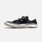 211 Sneaker // Black (US: 9)