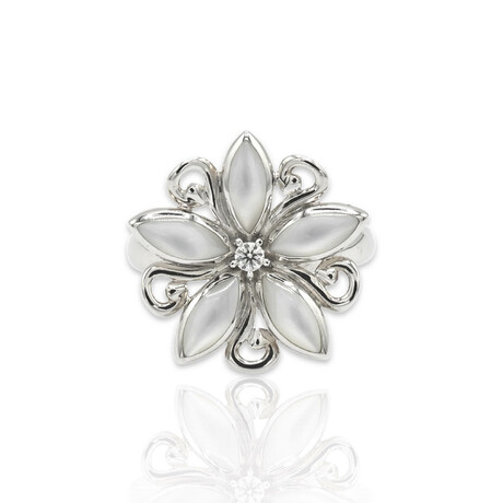 Kabana // 14K White Gold Diamond + White Mother of Pearl Ring // Ring Size: 7.5 // Pre-Owned