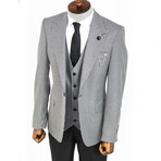 Kyler Slimfit Plaid 3-Piece Suit // Gray (Euro: 54)