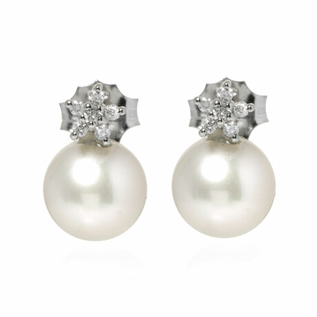 Mademoiselle 18K White Gold Diamond + Pearl Earrings // Store Display