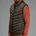 Noah Insulated Puffer Vest // Green (L)