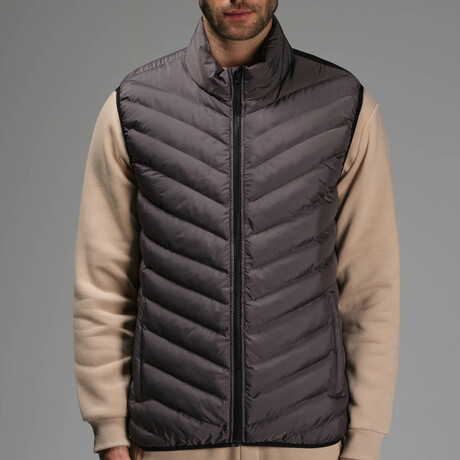 Isaac Insulated Puffer Vest // Dark Gray (S)