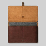 Town Tablet Case // iPad Air 4 10.9'' (Whiskey)