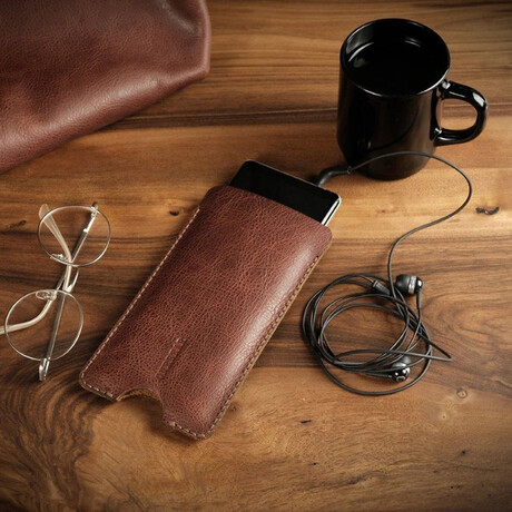 Arron iPhone Case // Whiskey (iPhone 12 Pro)