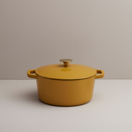 Milo by Kana // Mini Dutch Oven // 3.5 Qt // Dijon + Gold