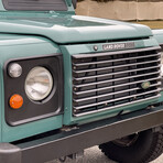 Refurbished Land Rover Defender 110 V8 // Trident Green