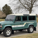 Refurbished Land Rover Defender 110 V8 // Trident Green