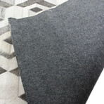 Derick Hand Stitched Modern Geometric Area Rug // Gray (5' x 8')