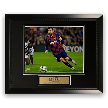 Lionel Messi // Barcelona // Unsigned Photograph + Framed