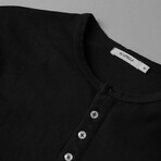Long Sleeve Henley T-Shirt // Black (M)