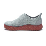 Misty House Slipper // Gray (Euro: 44)