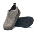 Misty House Slipper // Brown (Euro: 39)